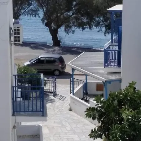 Aeolian Mode Beachfront 4 Beds 2 Bedrooms Perfect Spot * Tínos