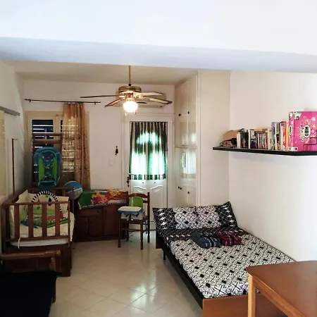 Aeolian Mode Beachfront 4 Beds 2 Bedrooms Perfect Spot Vakantiehuis Tínos